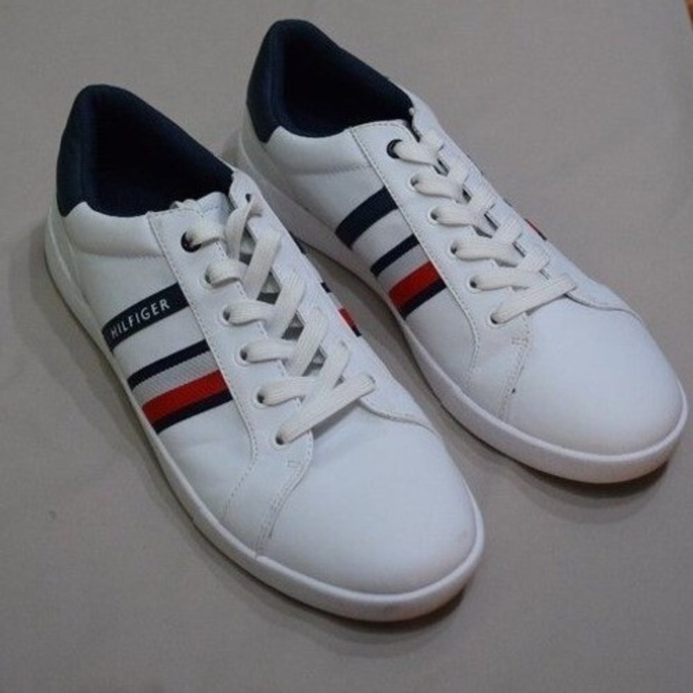 Tommy Hilfiger Stripes Leather Cupsole Sneakers Mens 10.5 EUC Casual White Shoes